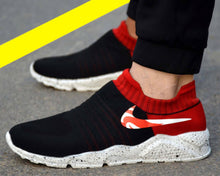Load image into Gallery viewer, Men&#39;s Black Colourblocked Flyknit Sports Shoes - Quality Hare
