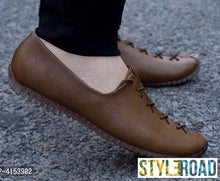 Load image into Gallery viewer, Men&#39;s Brown Synthetic Leather Solid Casual Shoes - Quality Hare
